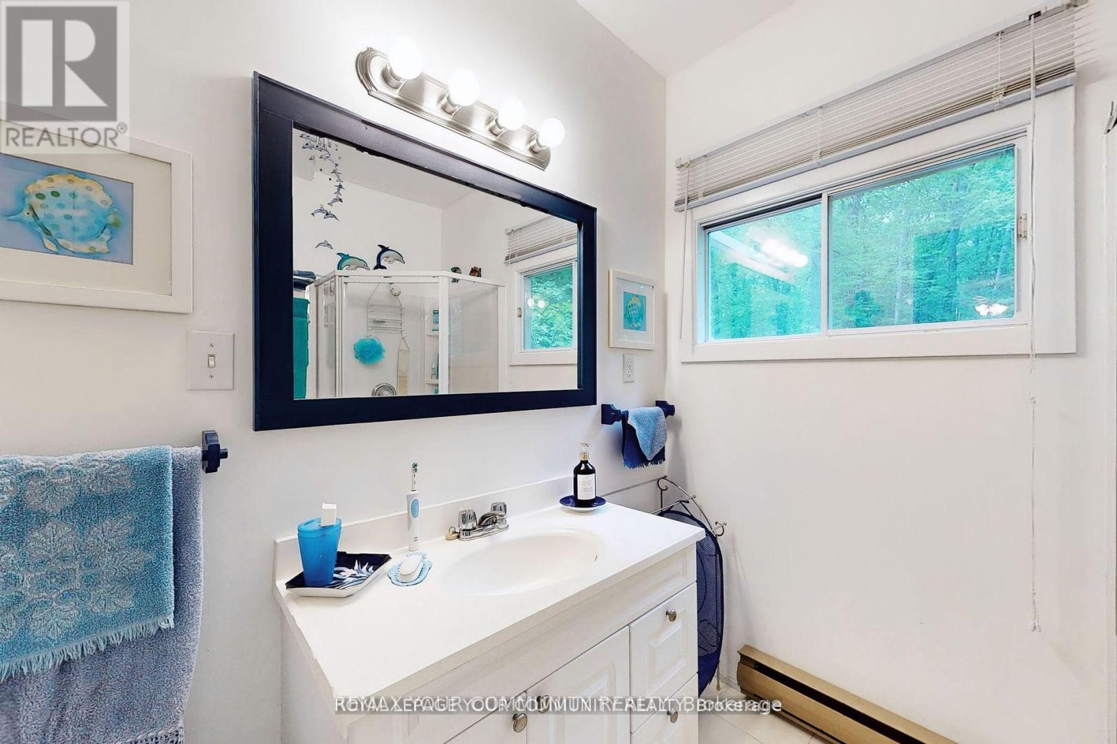 1207 Tiny Beaches Road S, Tiny, Ontario  L0L 2T0 - Photo 22 - S13723980