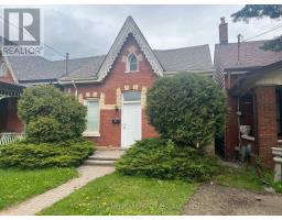 231 CLINTON STREET, Toronto, Ontario