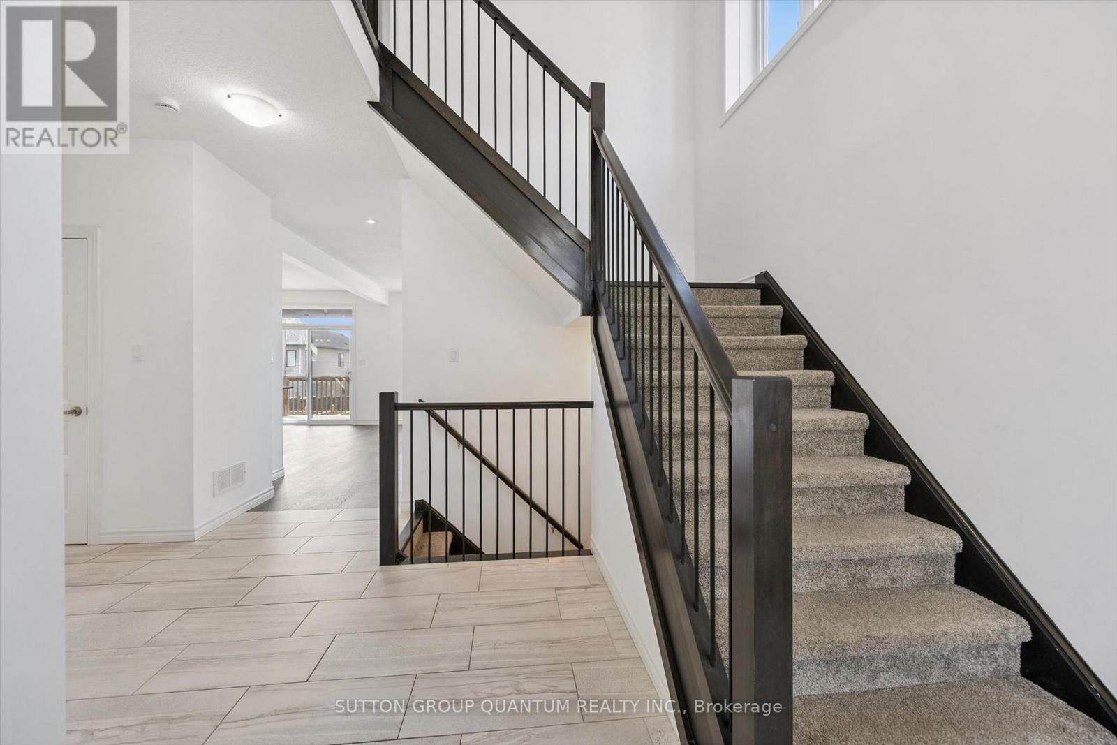 2057 Gough Avenue, London North, Ontario  N5X 0K4 - Photo 4 - X13723956