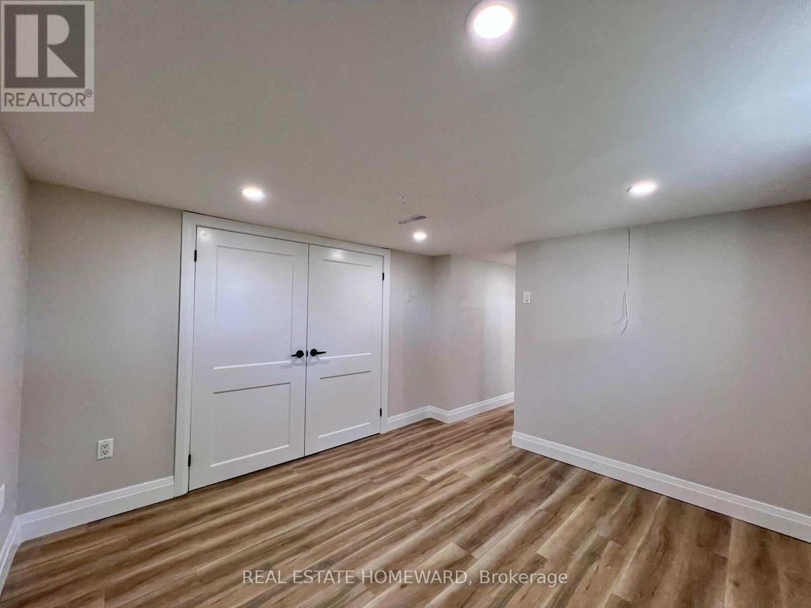 Lower - 2 Harris Park Drive, Toronto, Ontario  M1L 2Z9 - Photo 16 - E13704914