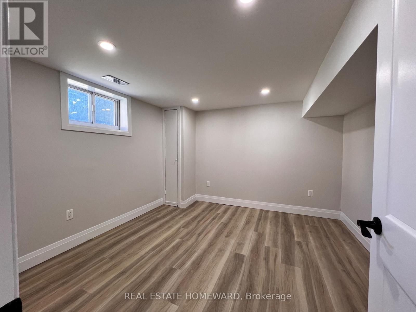 Lower - 2 Harris Park Drive, Toronto, Ontario  M1L 2Z9 - Photo 21 - E13704914