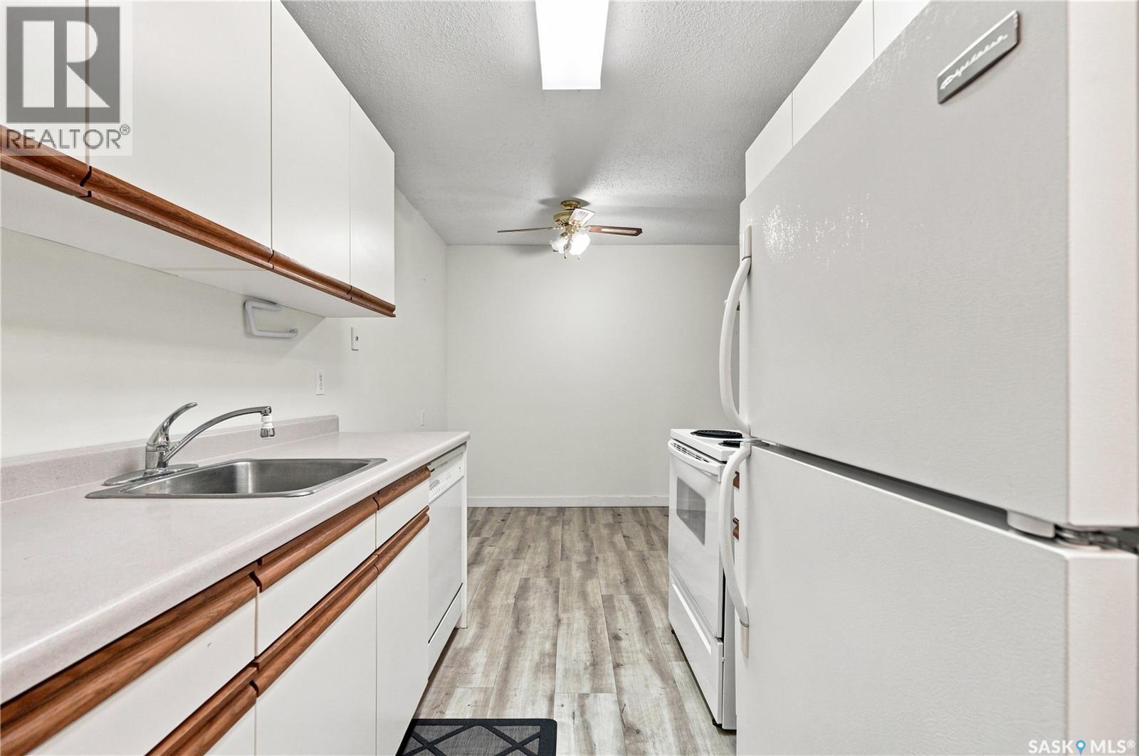 322 310 Stillwater Drive, Saskatoon, Saskatchewan  S7J 4H7 - Photo 7 - SK046956