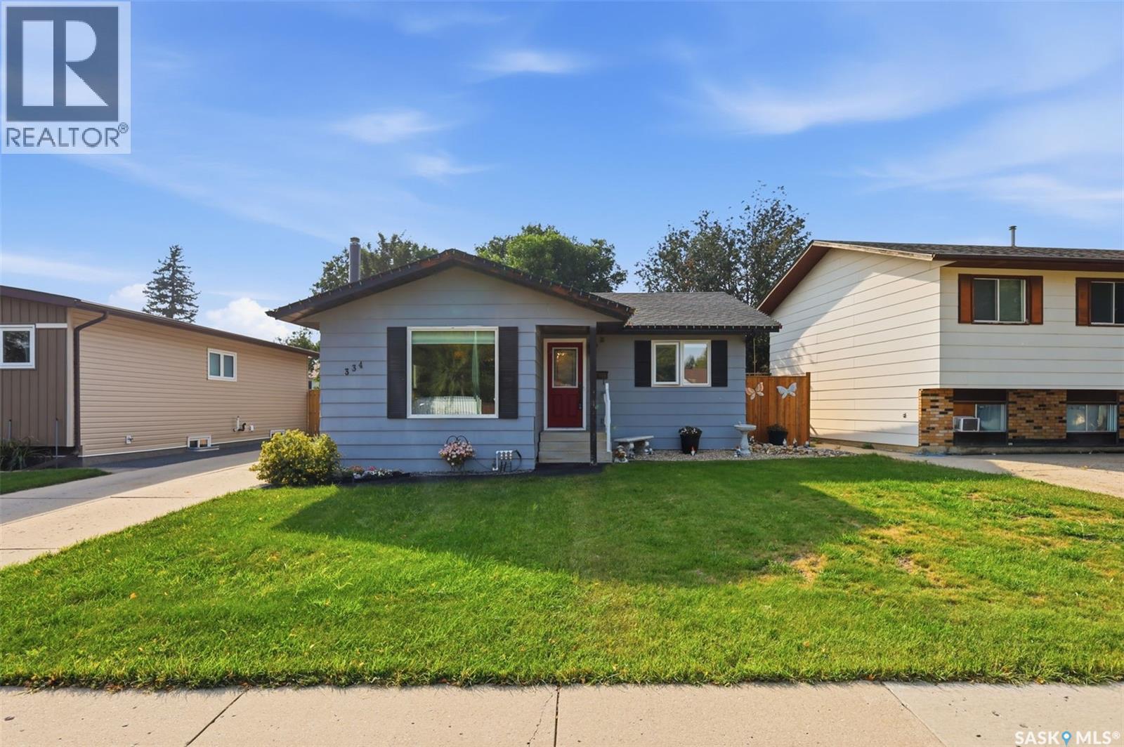334 Needham Crescent, Saskatoon, Saskatchewan  S7M 4X5 - Photo 2 - SK046850
