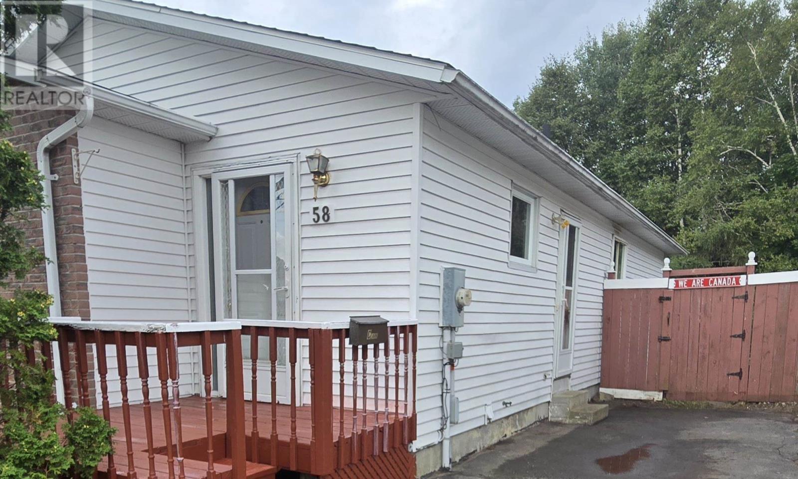 58 Taylor Blvd, Elliot Lake, Ontario  P5A 3H6 - Photo 3 - SM262365