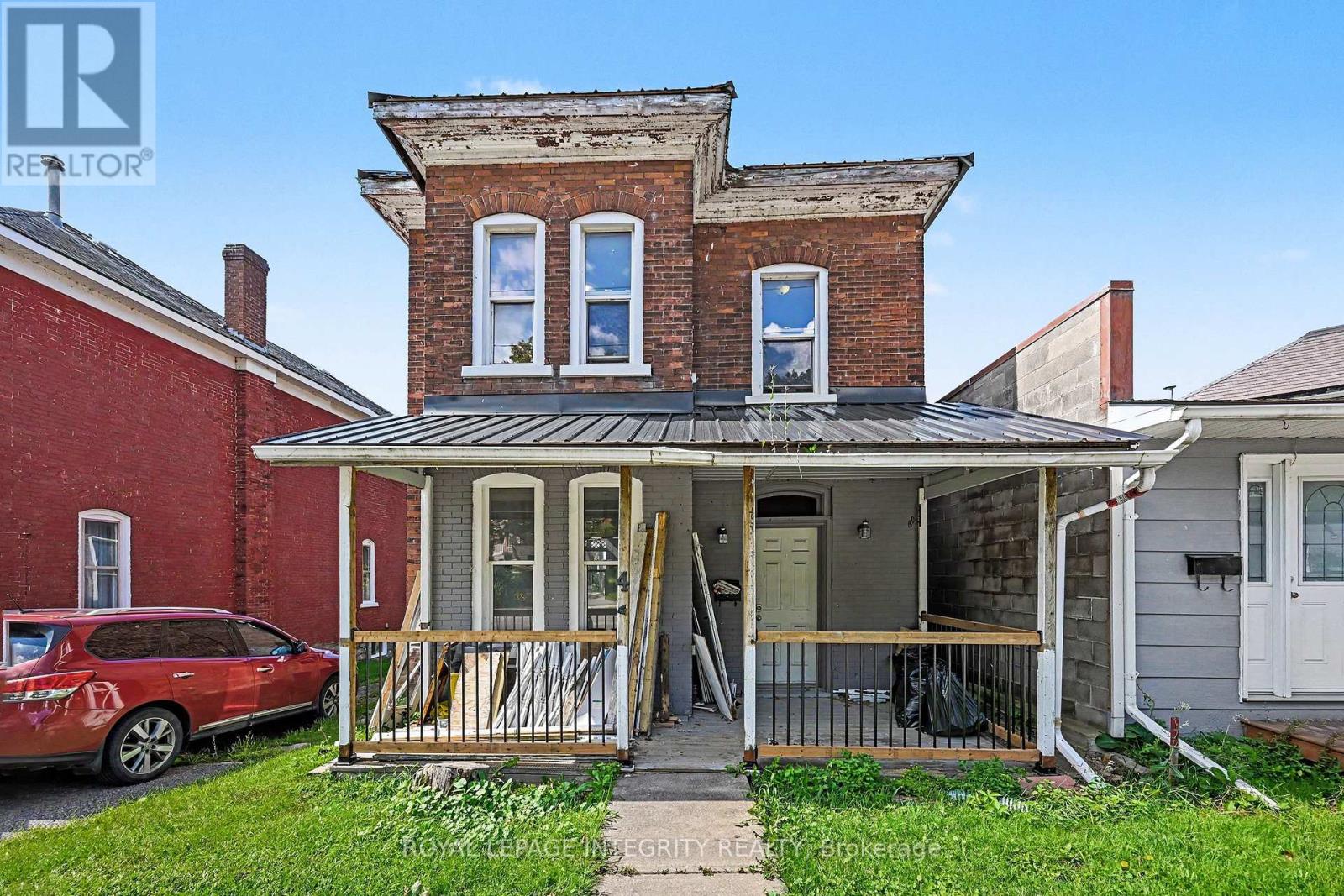 42 ELMSLEY STREET S, Smiths Falls, Ontario