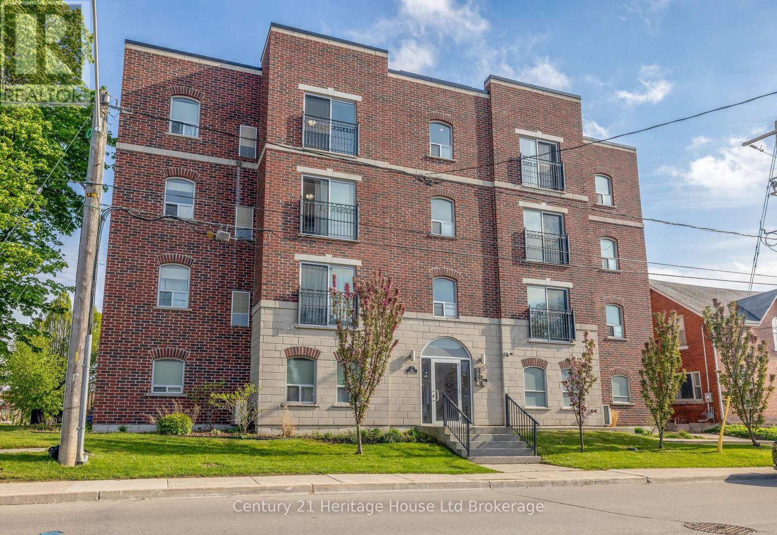 201 - 34 BROCK STREET, Woodstock, Ontario