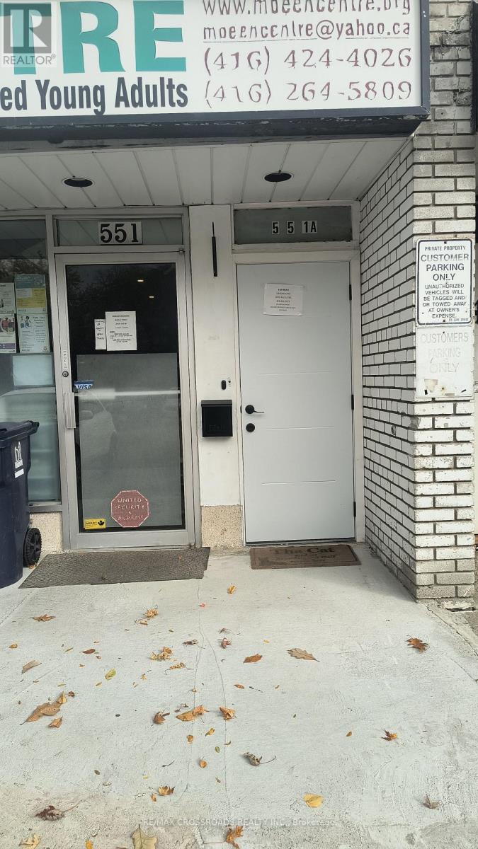 UPPER 2 - 551A KENNEDY ROAD, Toronto, Ontario
