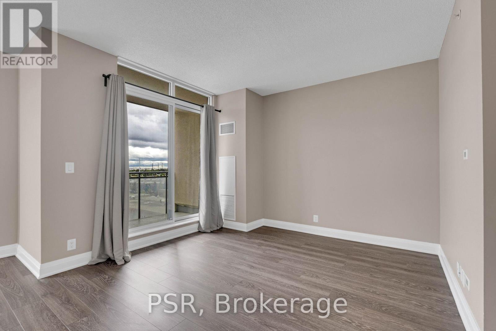 715 - 24 Woodstream Boulevard, Vaughan, Ontario  L4L 8C4 - Photo 8 - N13724092