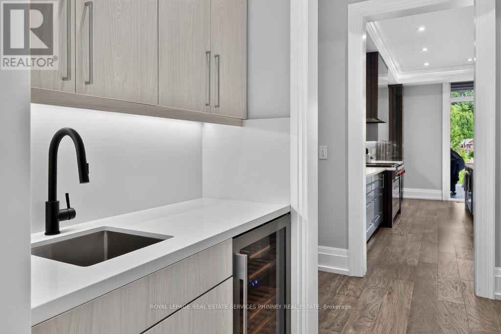 533 Carson Lane, Oakville, Ontario  L6J 6M3 - Photo 8 - W13724050