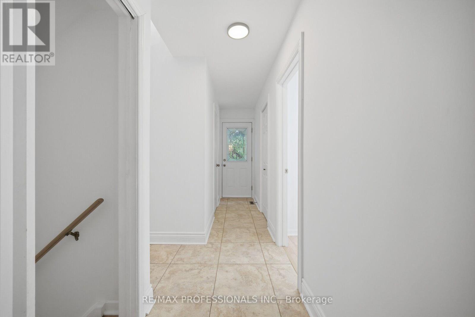 10 Hopedale Court, Mississauga, Ontario L5M 2E9 - Photo 34 - W13723710