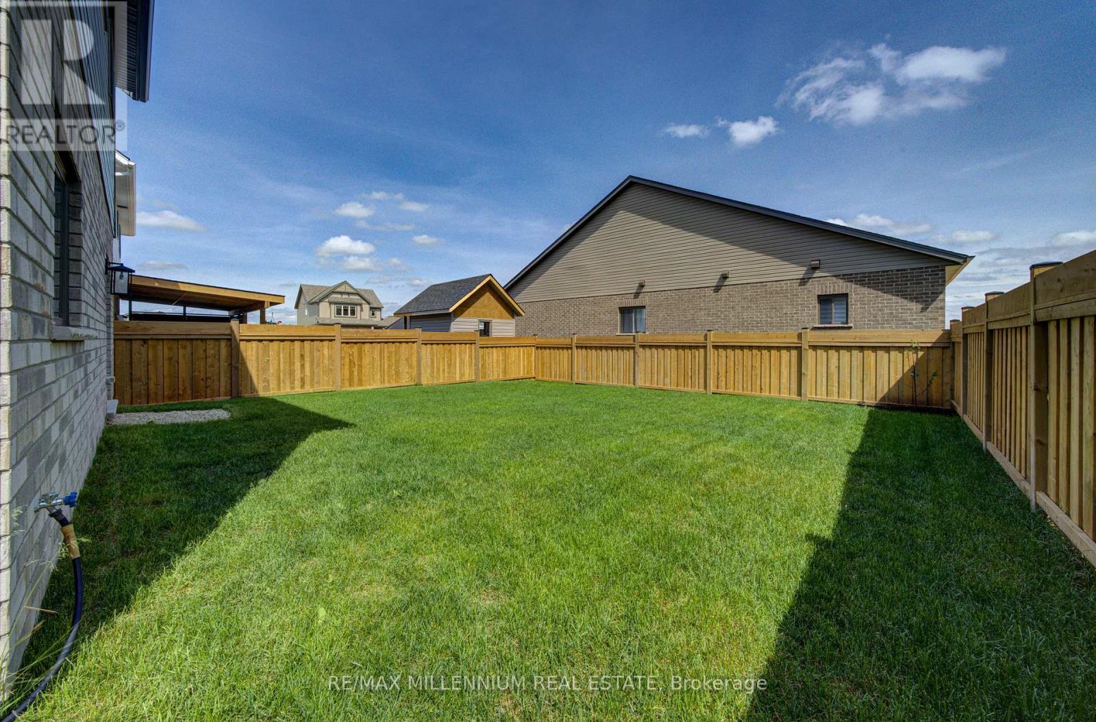53 Uplands Drive, Grey Highlands, Ontario  N0C 1H0 - Photo 36 - X13724072