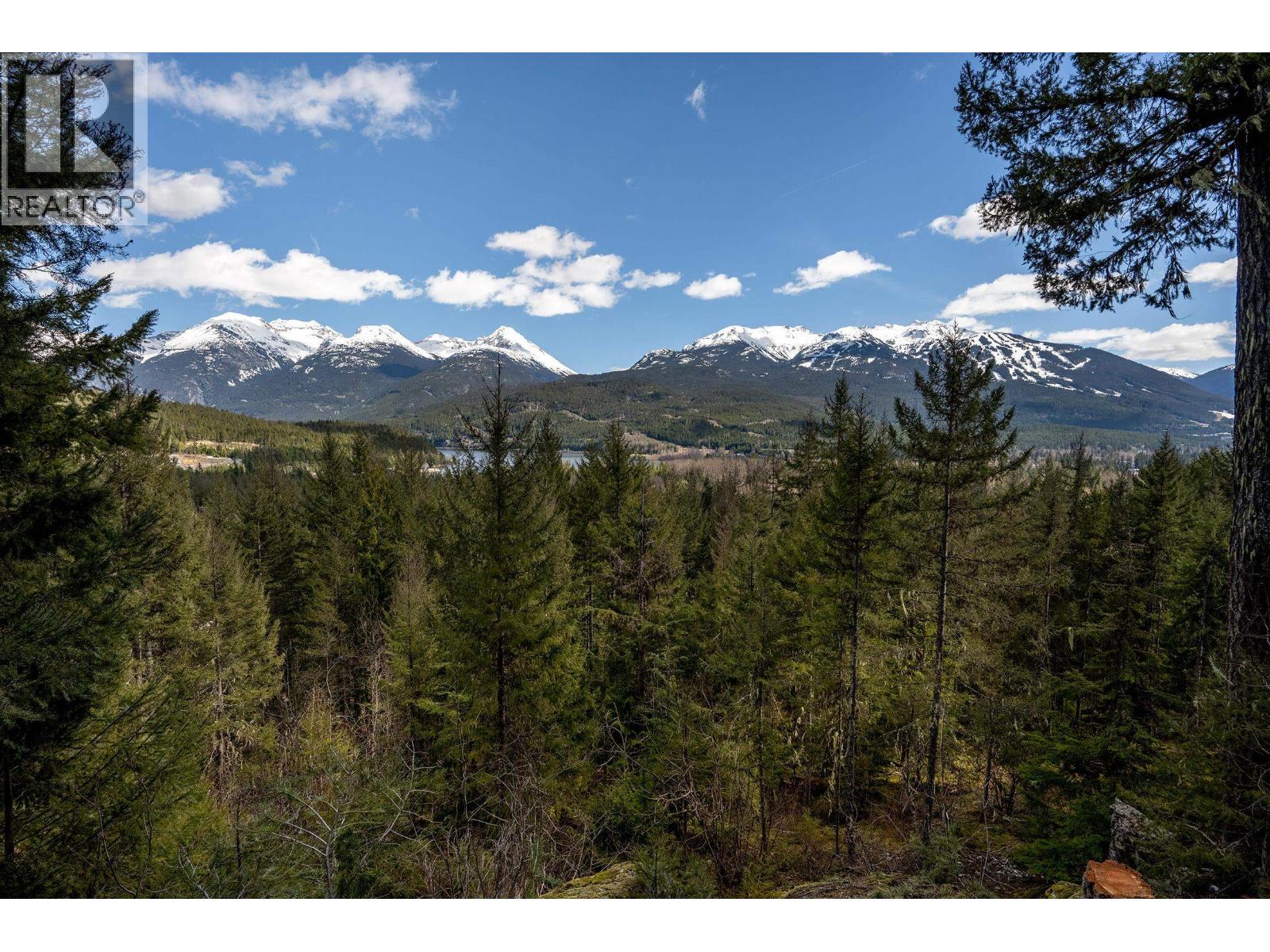 8365 Mountain View Drive, Whistler, British Columbia  V8E 0G3 - Photo 3 - R3059590