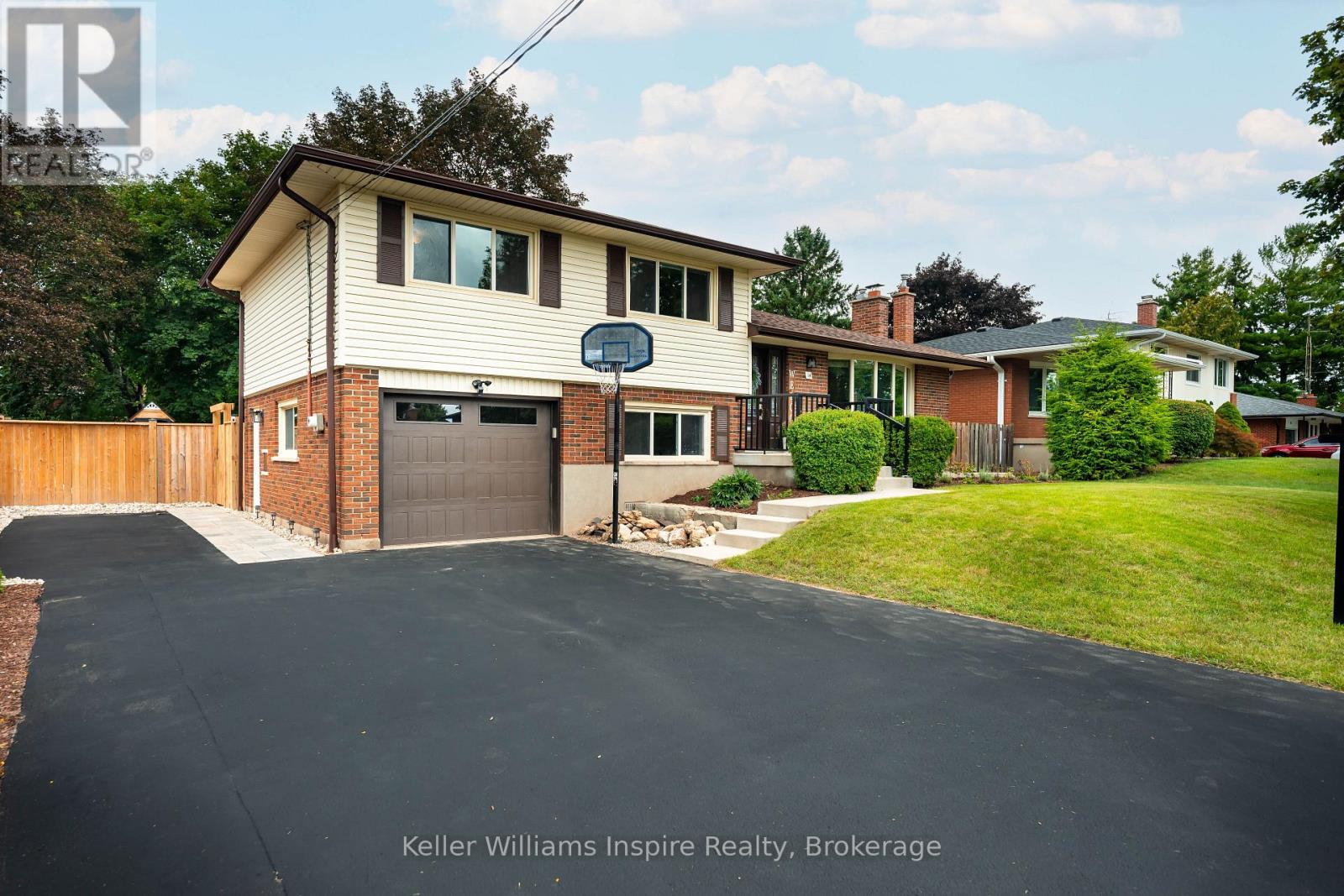 14 CHELTONWOOD AVE., Guelph, Ontario
