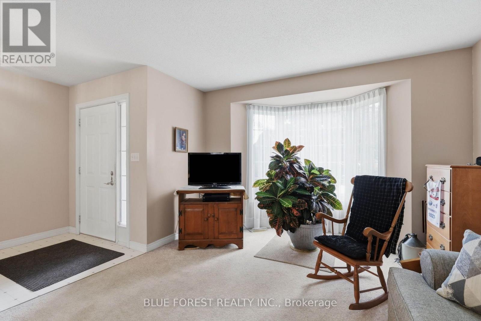 236 Margaret Street, Dutton/dunwich, Ontario  N0L 1J0 - Photo 4 - X13724110