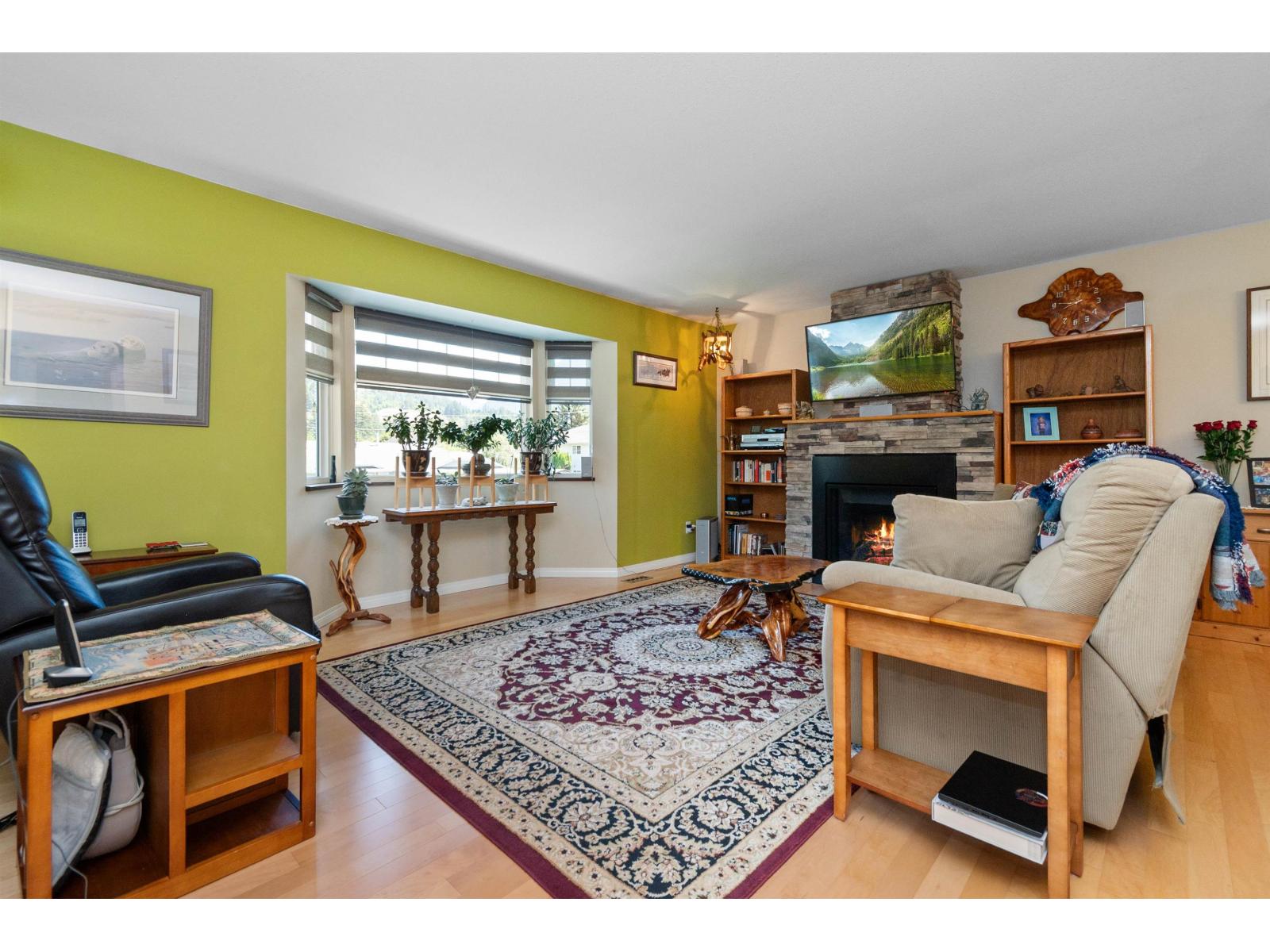 21035 Swallow Place, Hope, Hope, British Columbia  V0X 1L1 - Photo 10 - R3126428