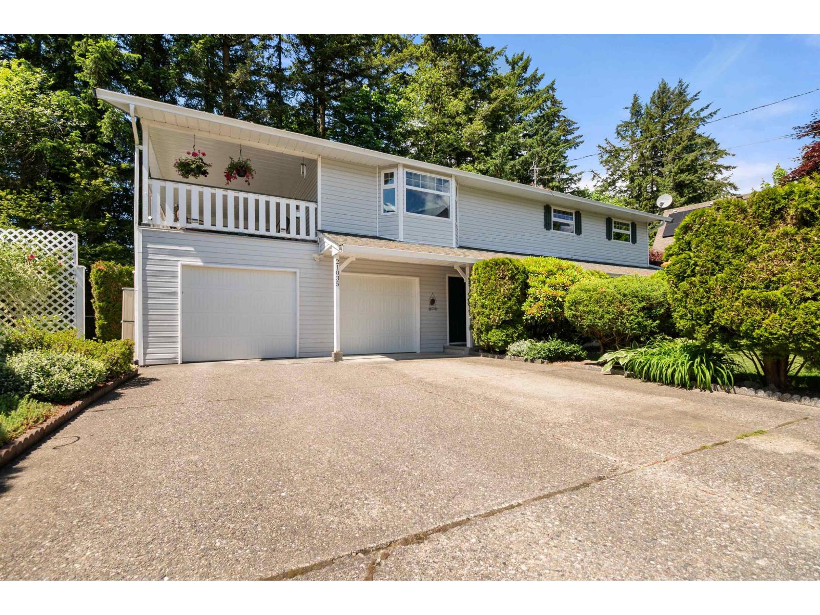 21035 Swallow Place, Hope, Hope, British Columbia  V0X 1L1 - Photo 3 - R3126428