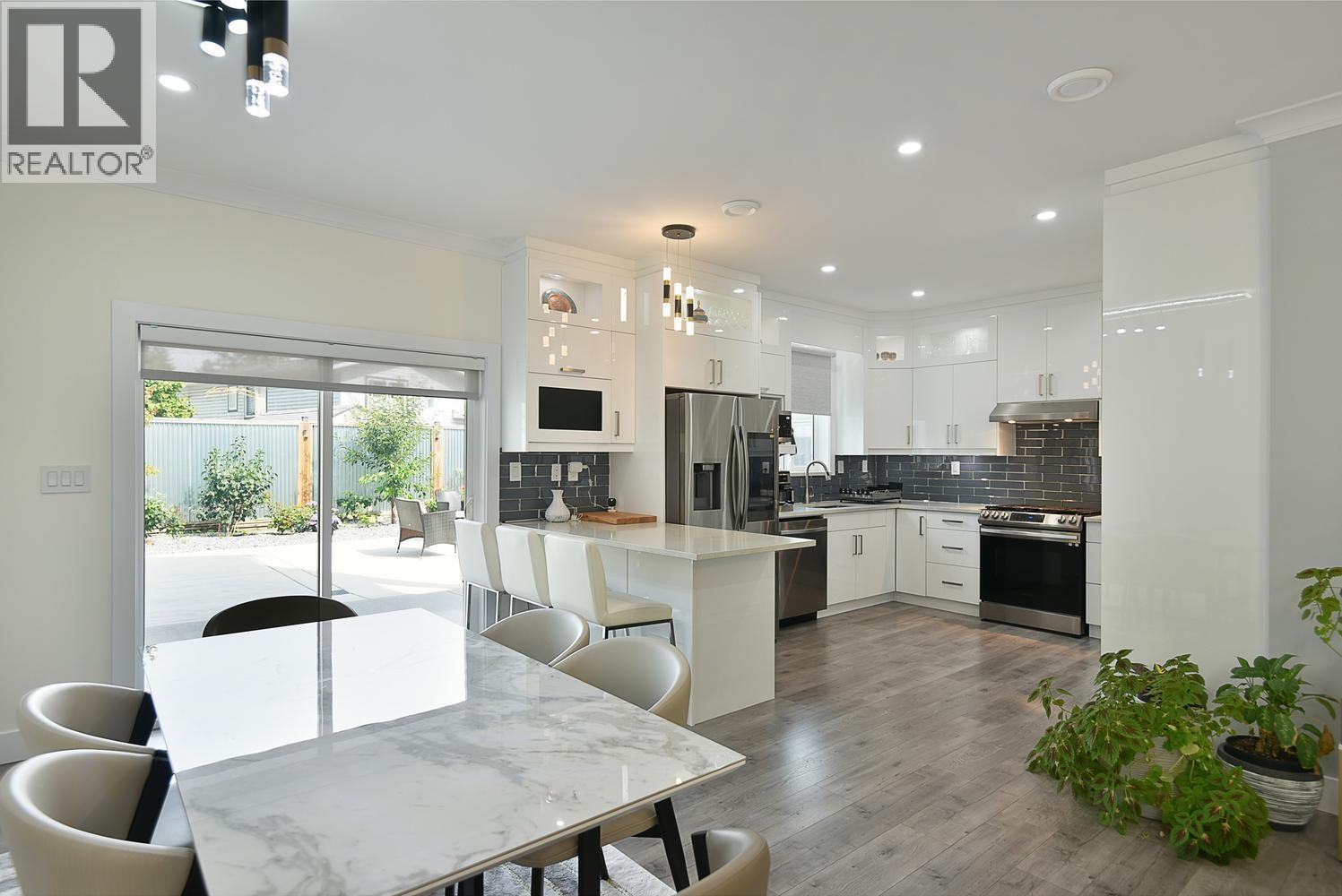 514 JORDAN WAY, Gibsons, British Columbia