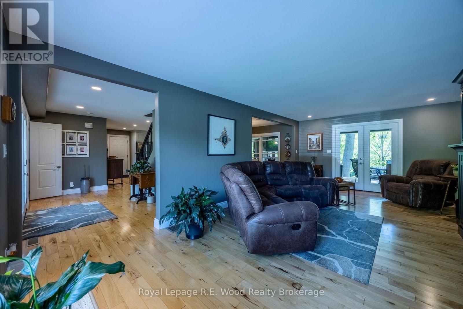 51 Parkwood Drive, Tillsonburg, Ontario  N4G 2B7 - Photo 12 - X13724124