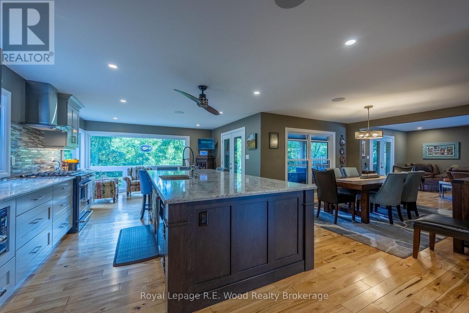 51 Parkwood Drive, Tillsonburg, Ontario  N4G 2B7 - Photo 4 - X13724124