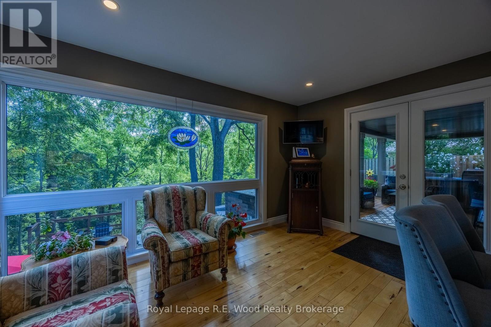 51 Parkwood Drive, Tillsonburg, Ontario  N4G 2B7 - Photo 5 - X13724124