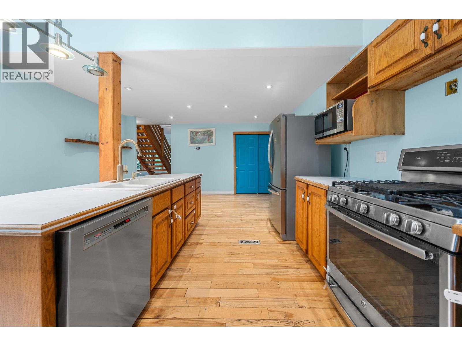 38260 Westway Avenue, Squamish, British Columbia V8B 0Y5 - Photo 10 - R3159758