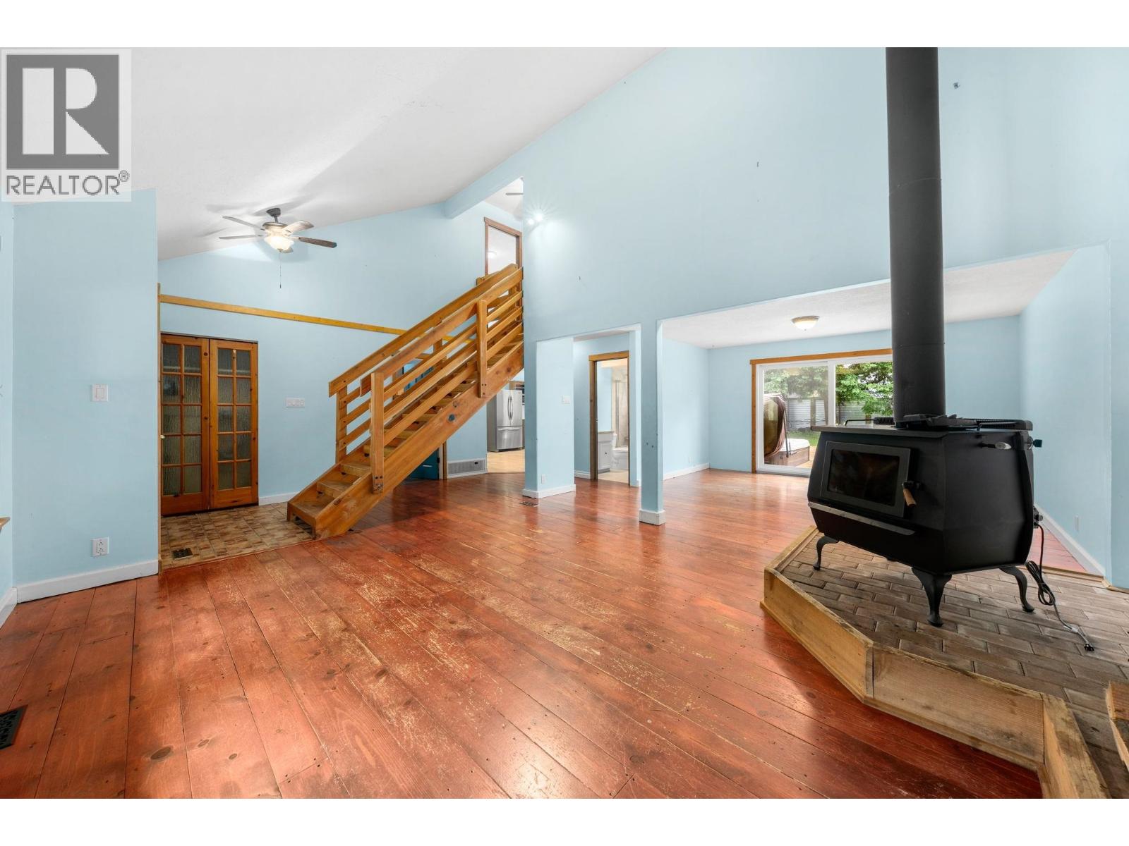 38260 Westway Avenue, Squamish, British Columbia V8B 0Y5 - Photo 3 - R3159758