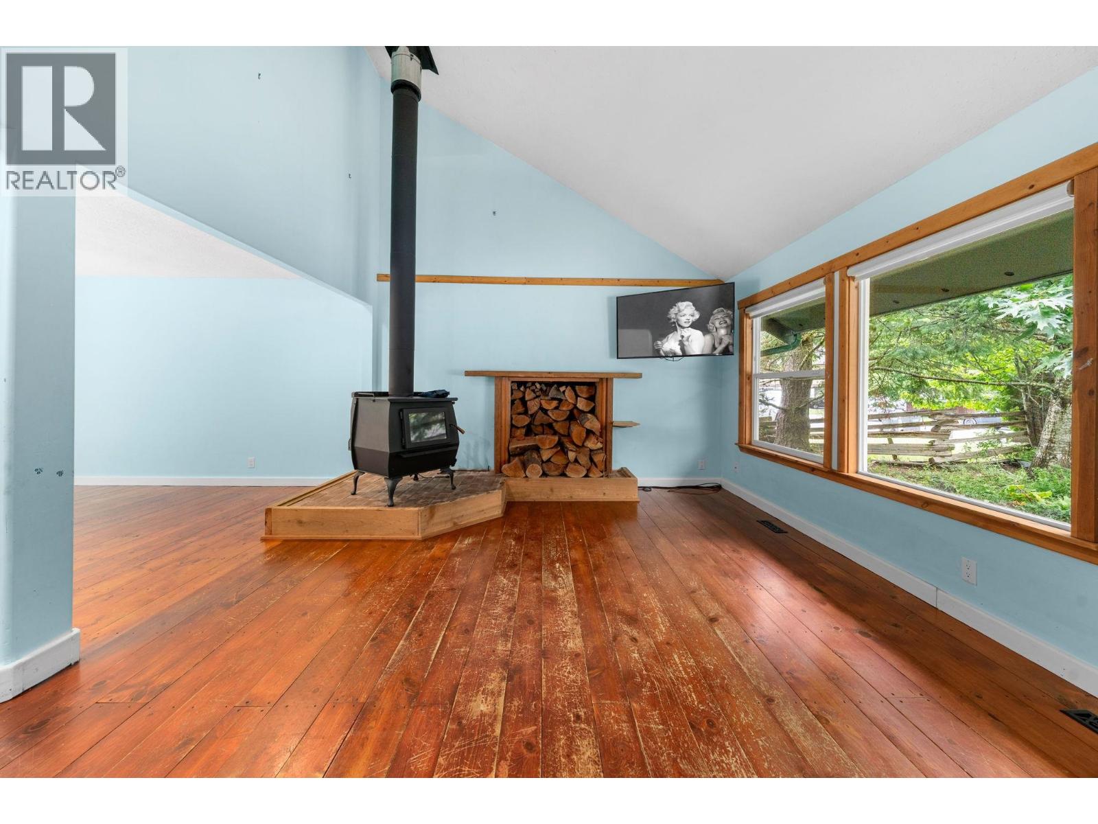 38260 Westway Avenue, Squamish, British Columbia V8B 0Y5 - Photo 5 - R3159758