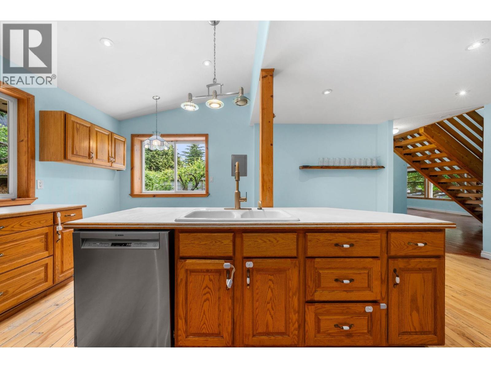 38260 Westway Avenue, Squamish, British Columbia V8B 0Y5 - Photo 8 - R3159758