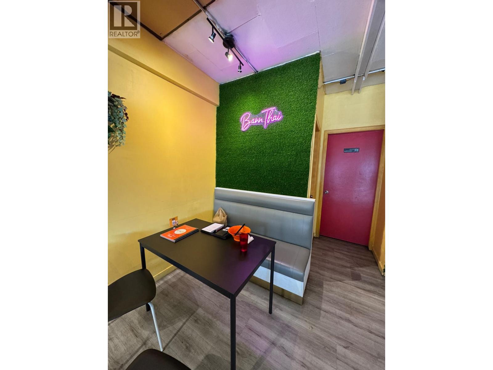 8542 GRANVILLE STREET, Vancouver, British Columbia
