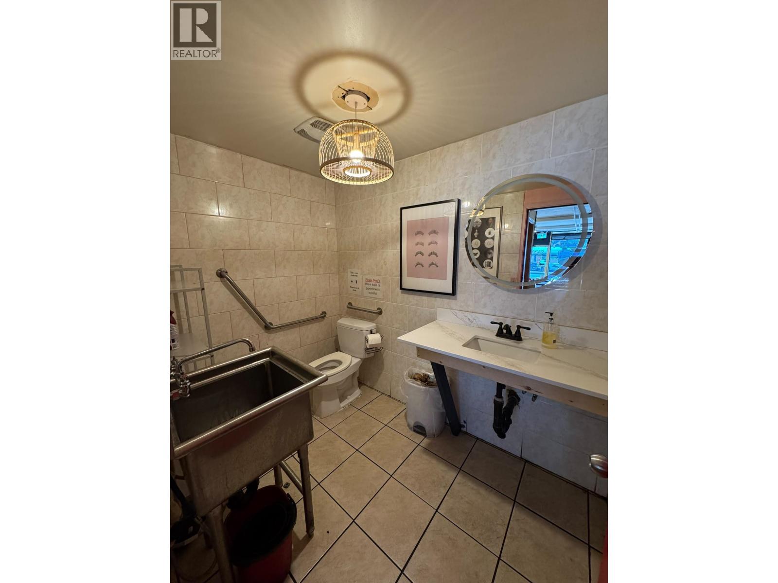8542 Granville Street, Vancouver, British Columbia  V6P 4Z7 - Photo 4 - C8080348