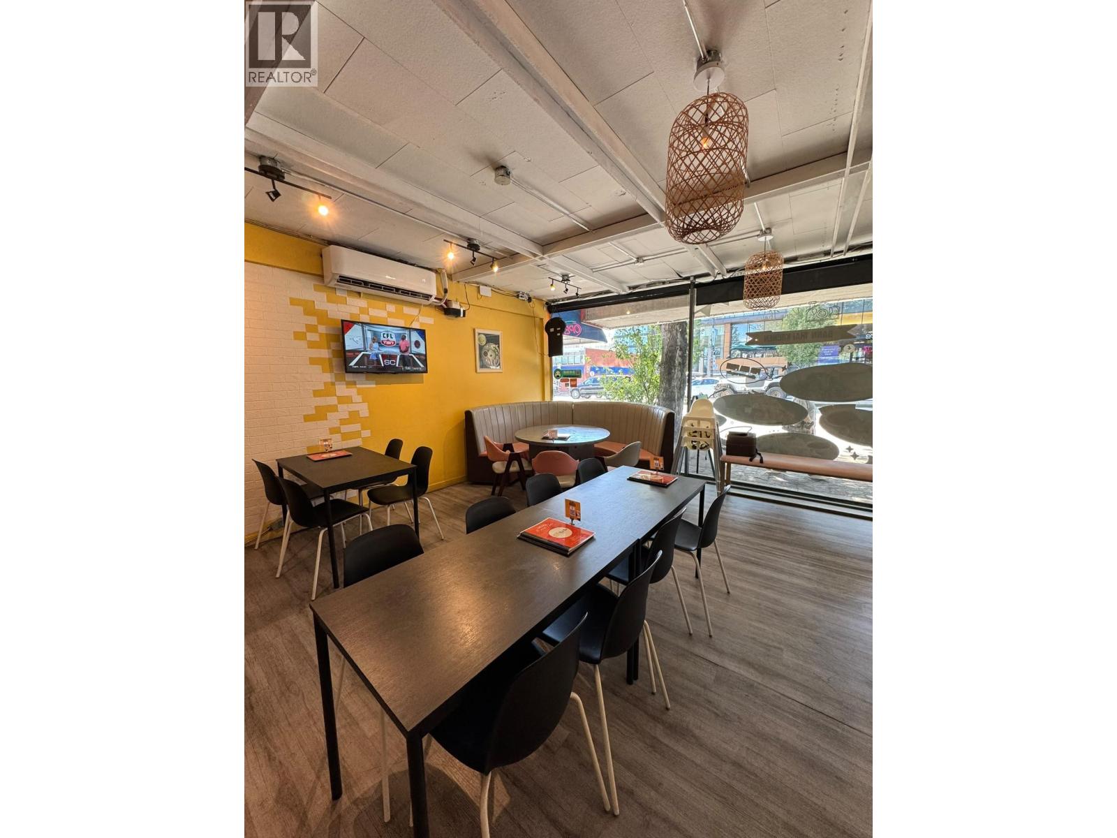 8542 Granville Street, Vancouver, British Columbia  V6P 4Z7 - Photo 2 - C8080348