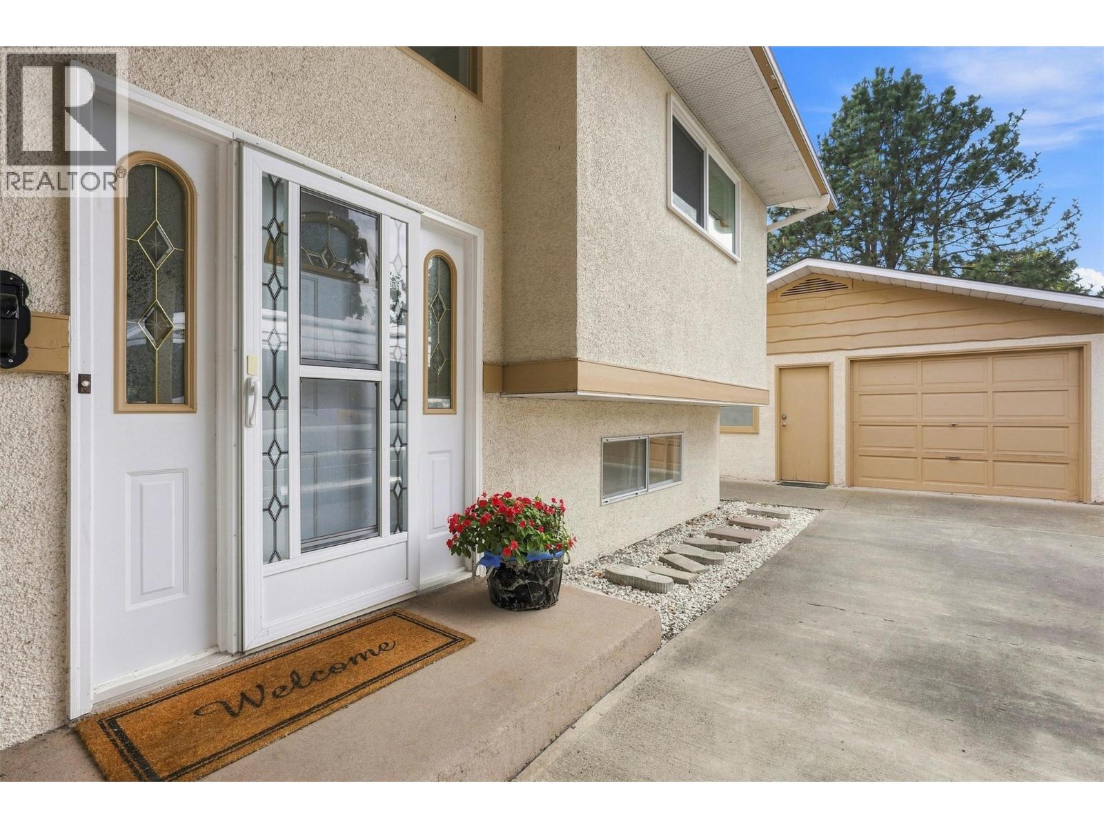 510 Huxley Place, Kamloops, British Columbia  V2B 5E5 - Photo 3 - 10398922