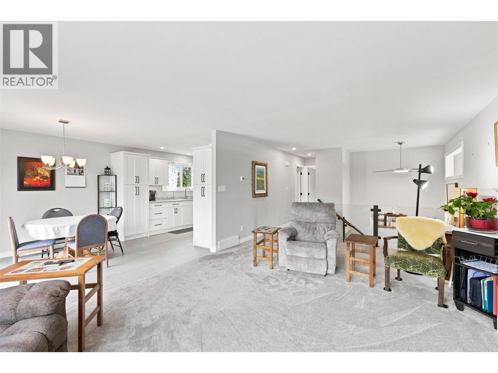 510 Huxley Place, Kamloops, British Columbia  V2B 5E5 - Photo 6 - 10398922