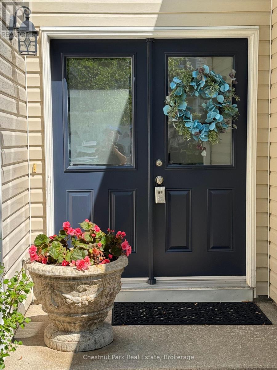40 Barker Boulevard, Collingwood, Ontario  L9Y 4W4 - Photo 2 - S13724130