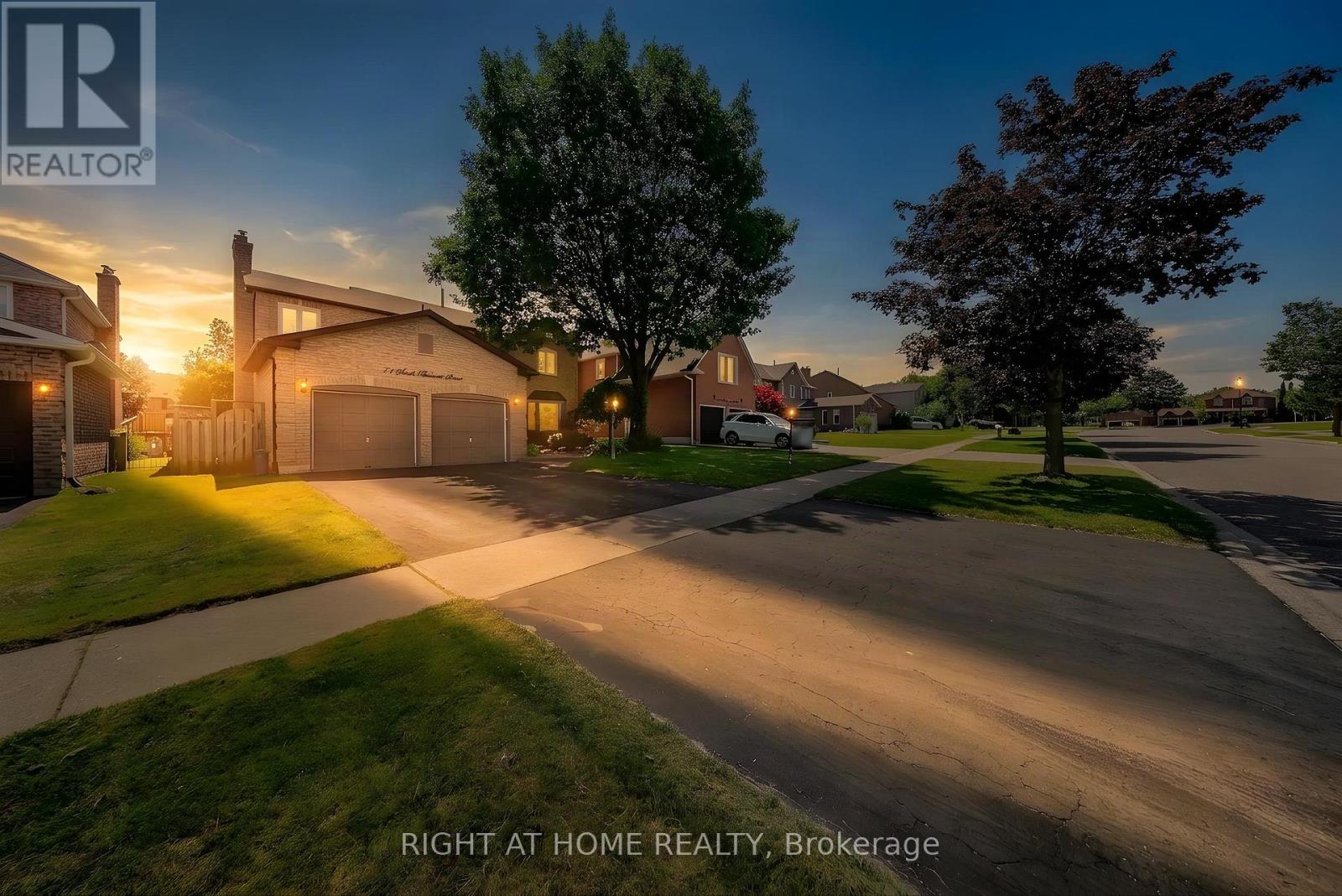 71 South Balsam Street, Uxbridge, Ontario  L9P 1G6 - Photo 2 - N13696874