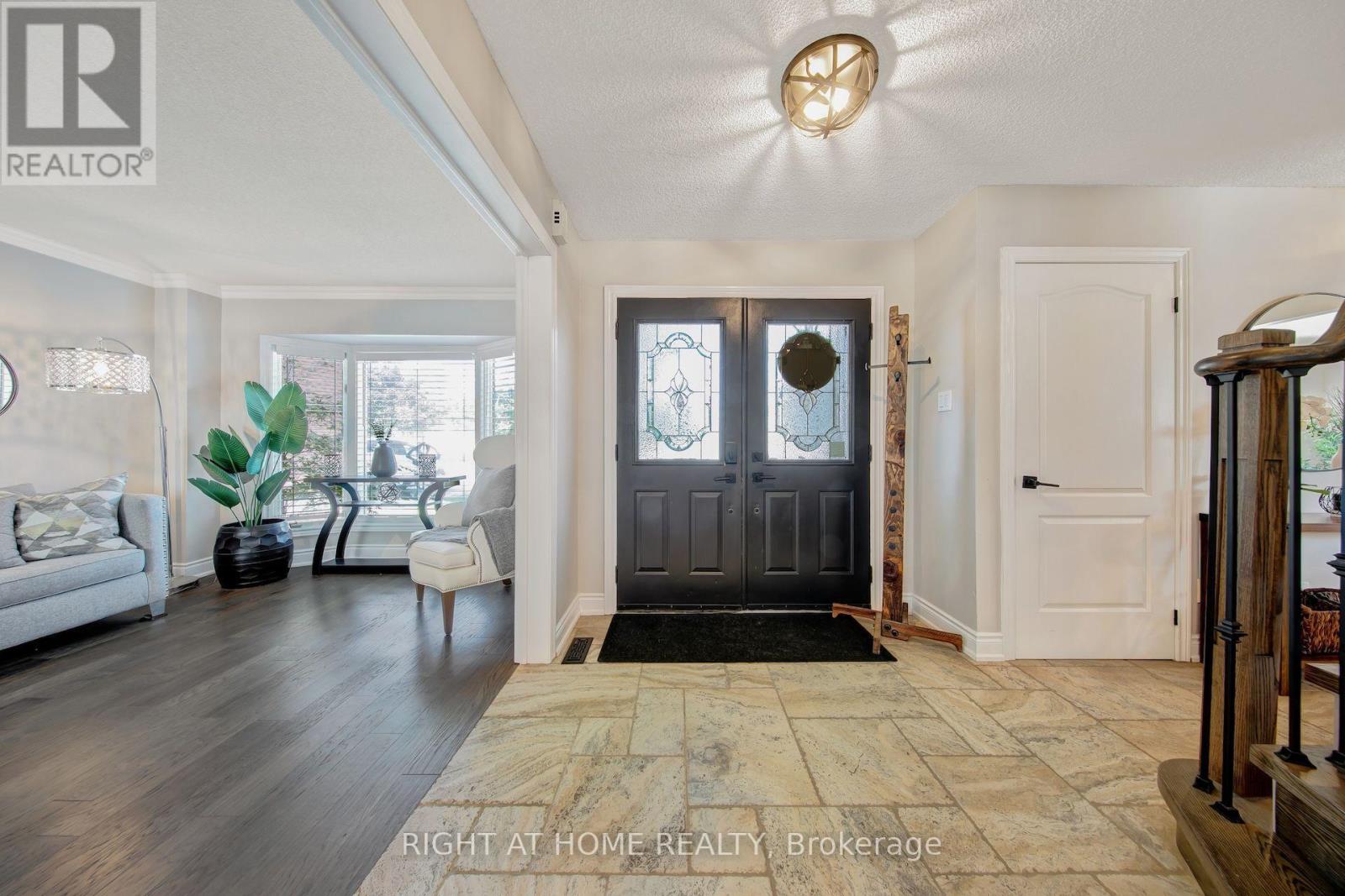71 South Balsam Street, Uxbridge, Ontario  L9P 1G6 - Photo 11 - N13696874