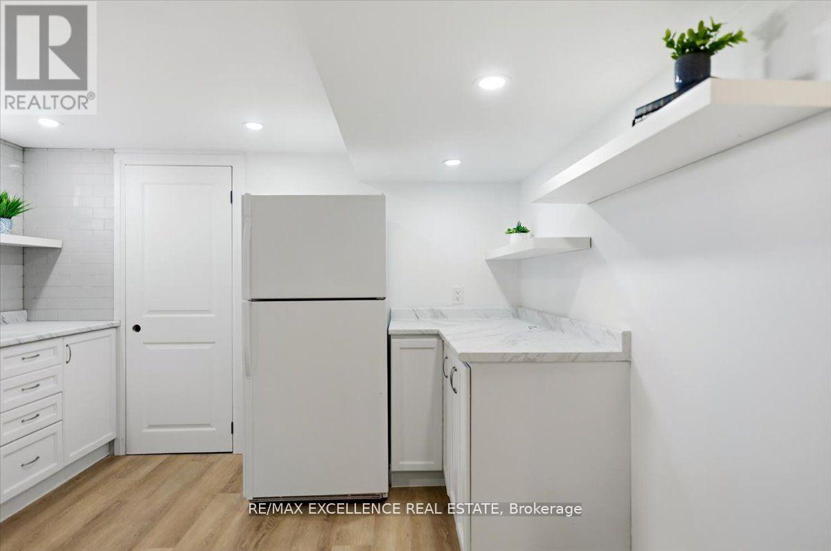 627 Upper Sherman Avenue, Hamilton, Ontario  L8V 3M4 - Photo 17 - X13724128