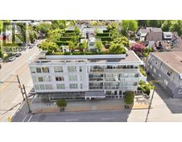 706 E BROADWAY, Vancouver, British Columbia