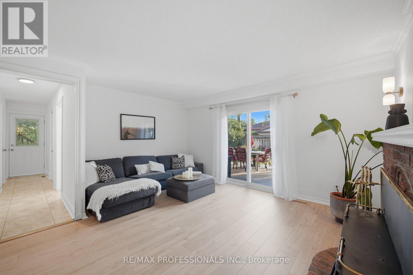 10 Hopedale Court, Mississauga, Ontario  L5M 2E9 - Photo 32 - W13723710