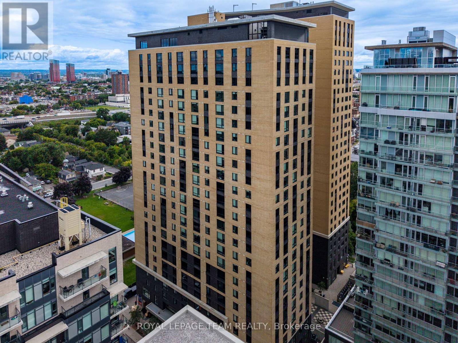 1011 - 105 Champagne Avenue, Ottawa, Ontario  K1S 4P3 - Photo 2 - X13724188