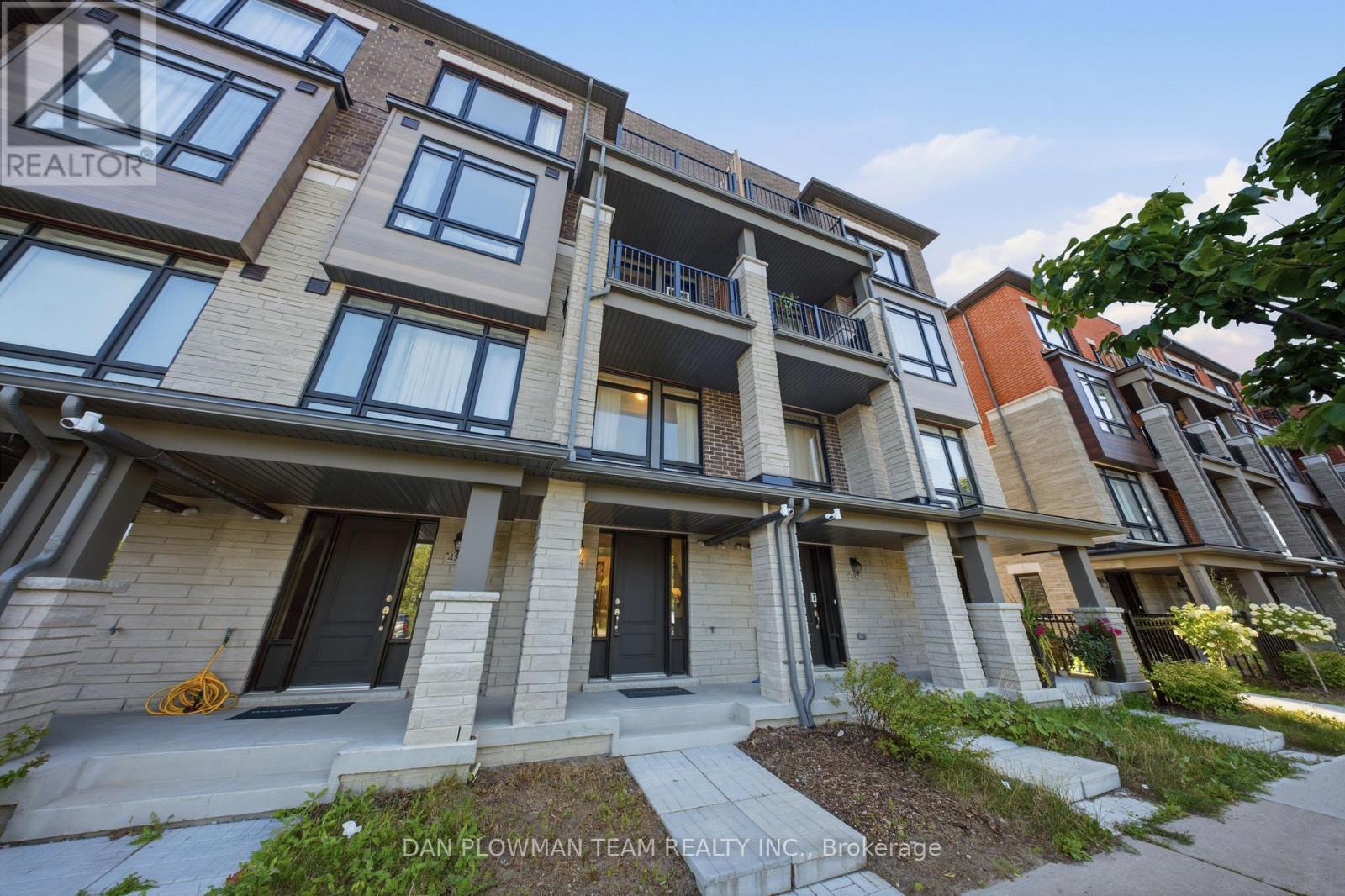 484 SALEM ROAD S, Ajax, Ontario