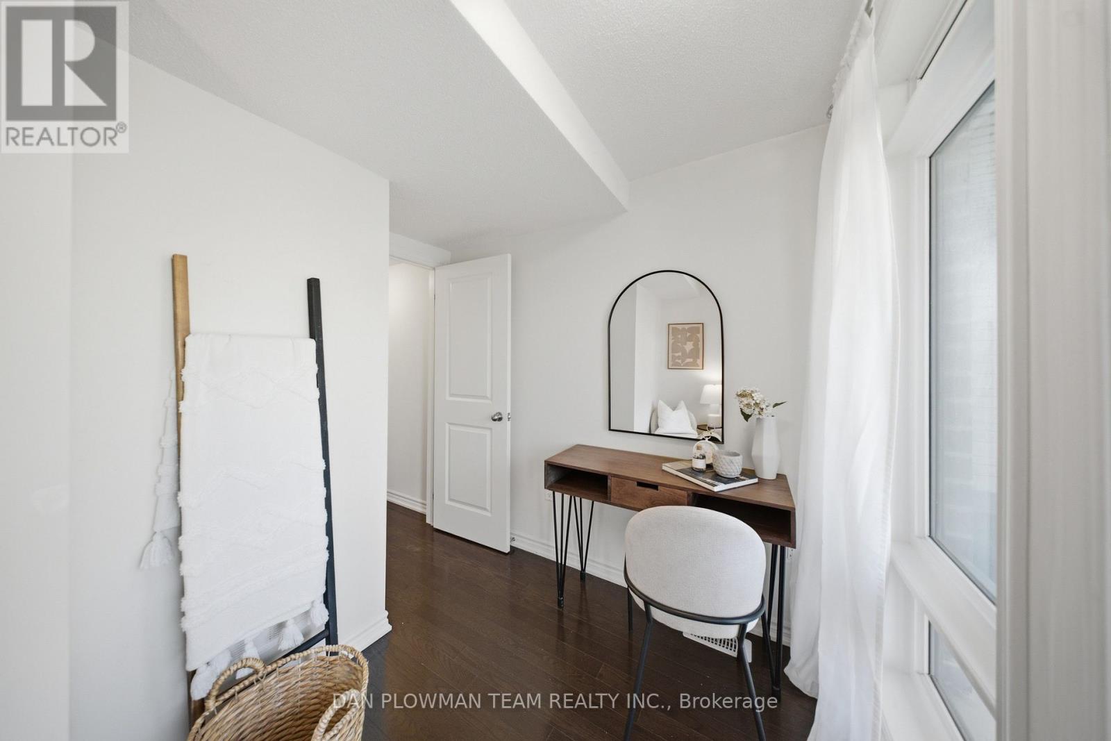 484 Salem Road S, Ajax, Ontario  L1S 0G9 - Photo 6 - E13667338