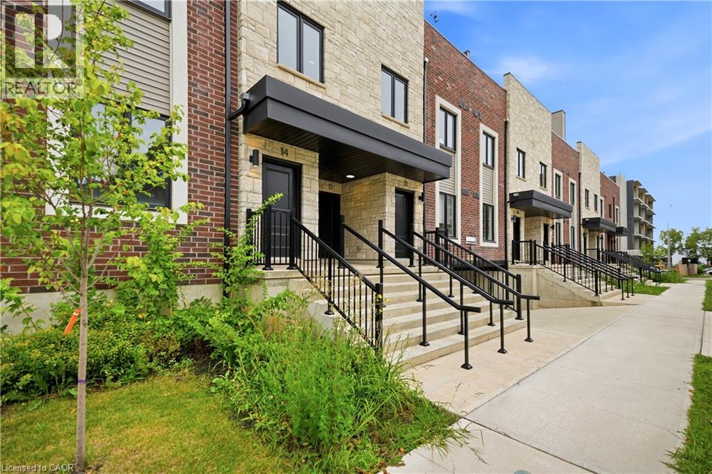 2 Slessor Boulevard Unit# 12, Grimsby, Ontario  L3M 5J4 - Photo 2 - 40857774
