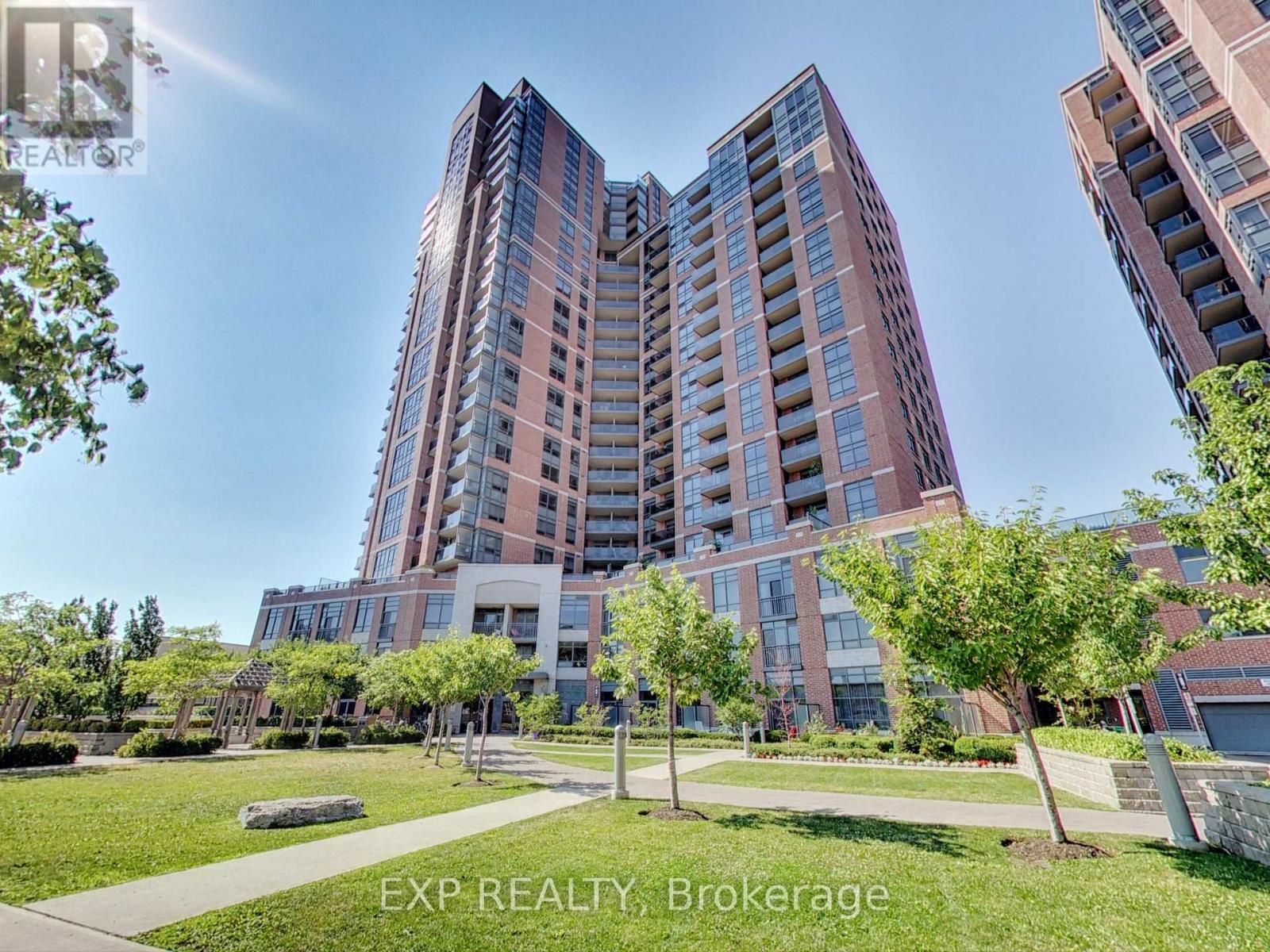 604 - 61 HEINTZMAN STREET, Toronto, Ontario