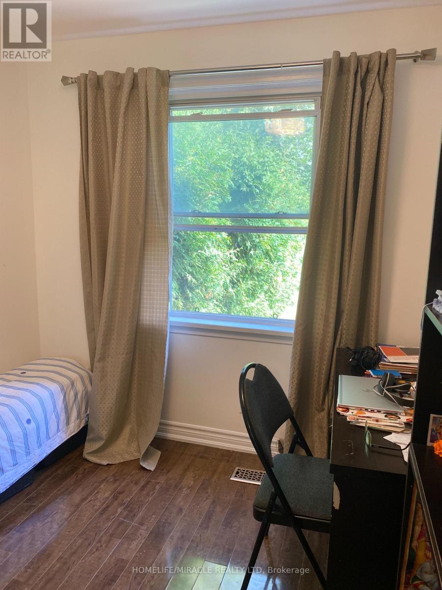 Main - 43 Corby Crescent, Brampton, Ontario  L6Y 1H3 - Photo 13 - W13724146