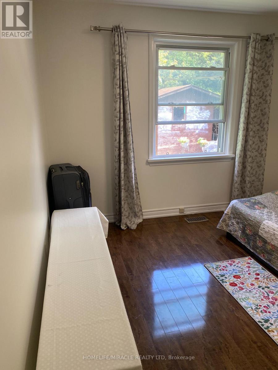 Main - 43 Corby Crescent, Brampton, Ontario  L6Y 1H3 - Photo 14 - W13724146