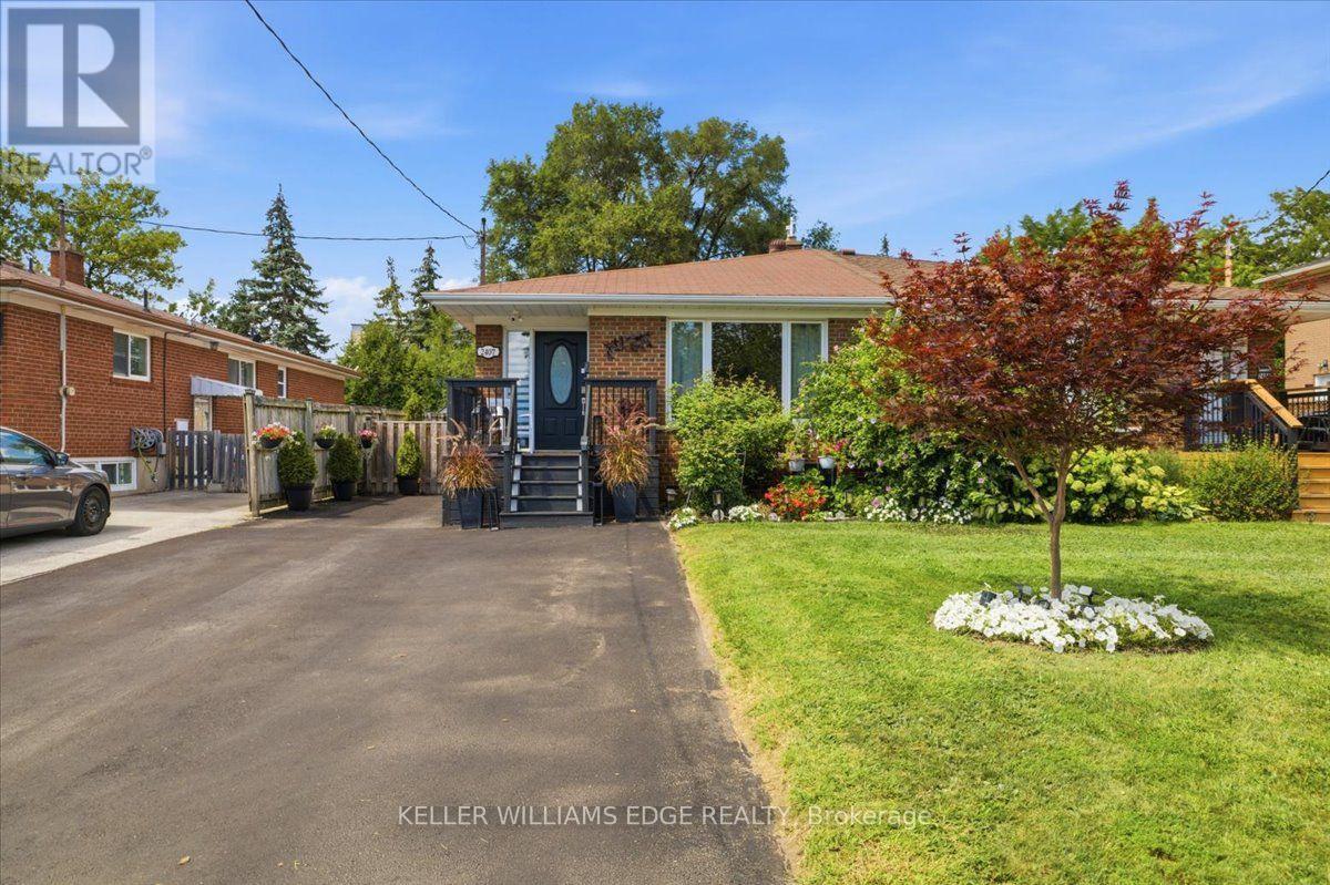 2407 BARCLAY ROAD, Burlington, Ontario