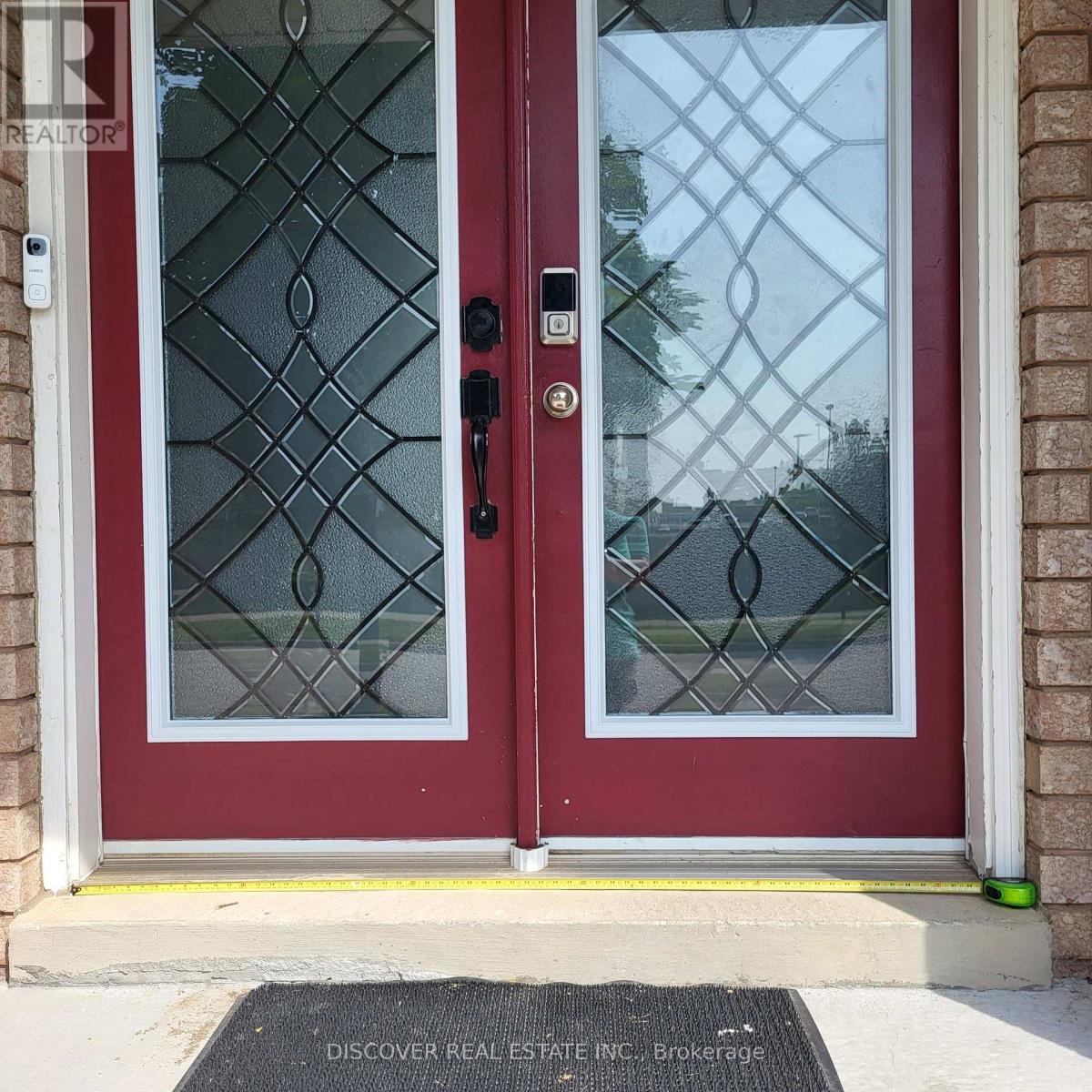 5806 Rainberry Drive, Mississauga, Ontario  L5M 6S2 - Photo 14 - W13724184