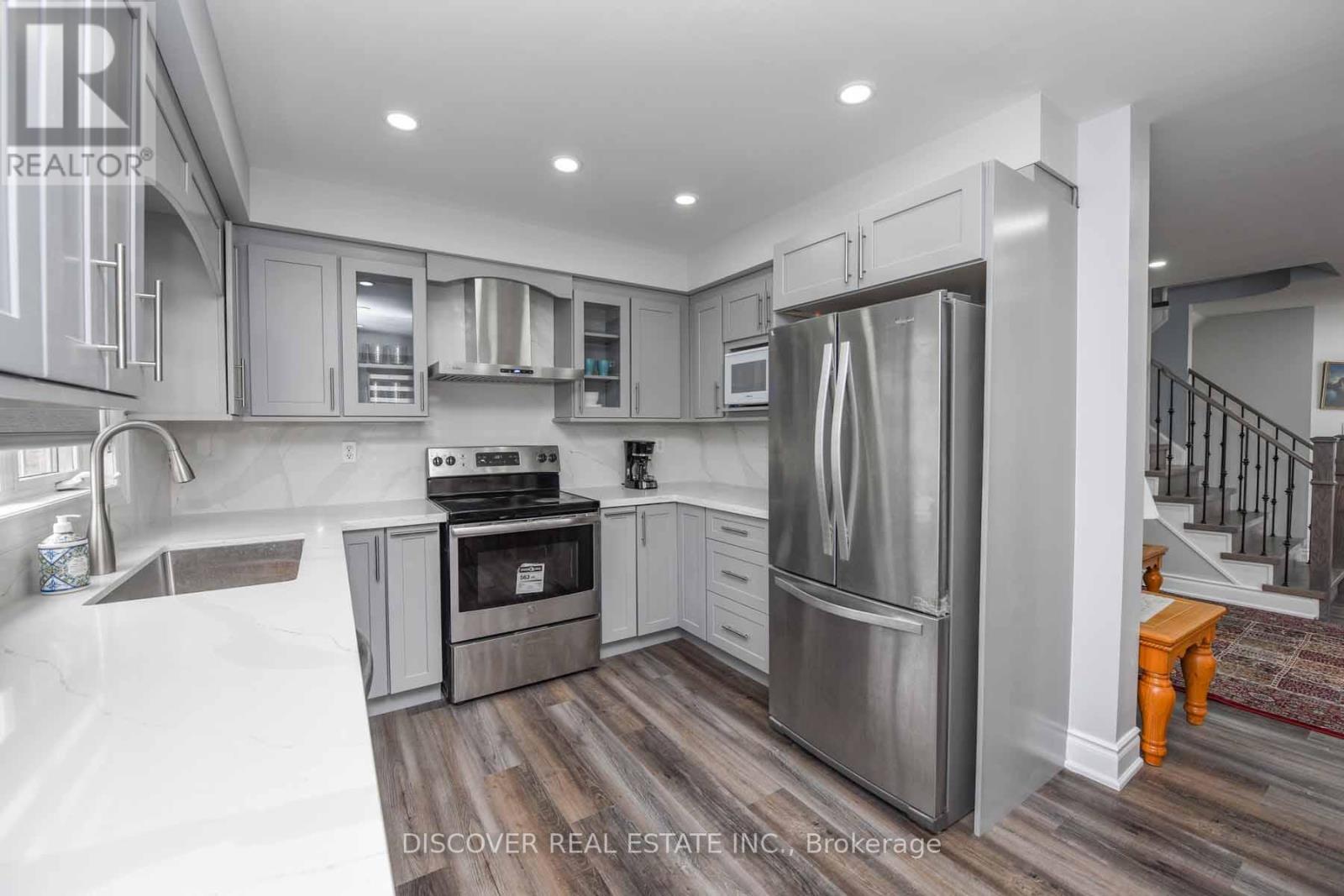 5806 Rainberry Drive, Mississauga, Ontario  L5M 6S2 - Photo 20 - W13724184