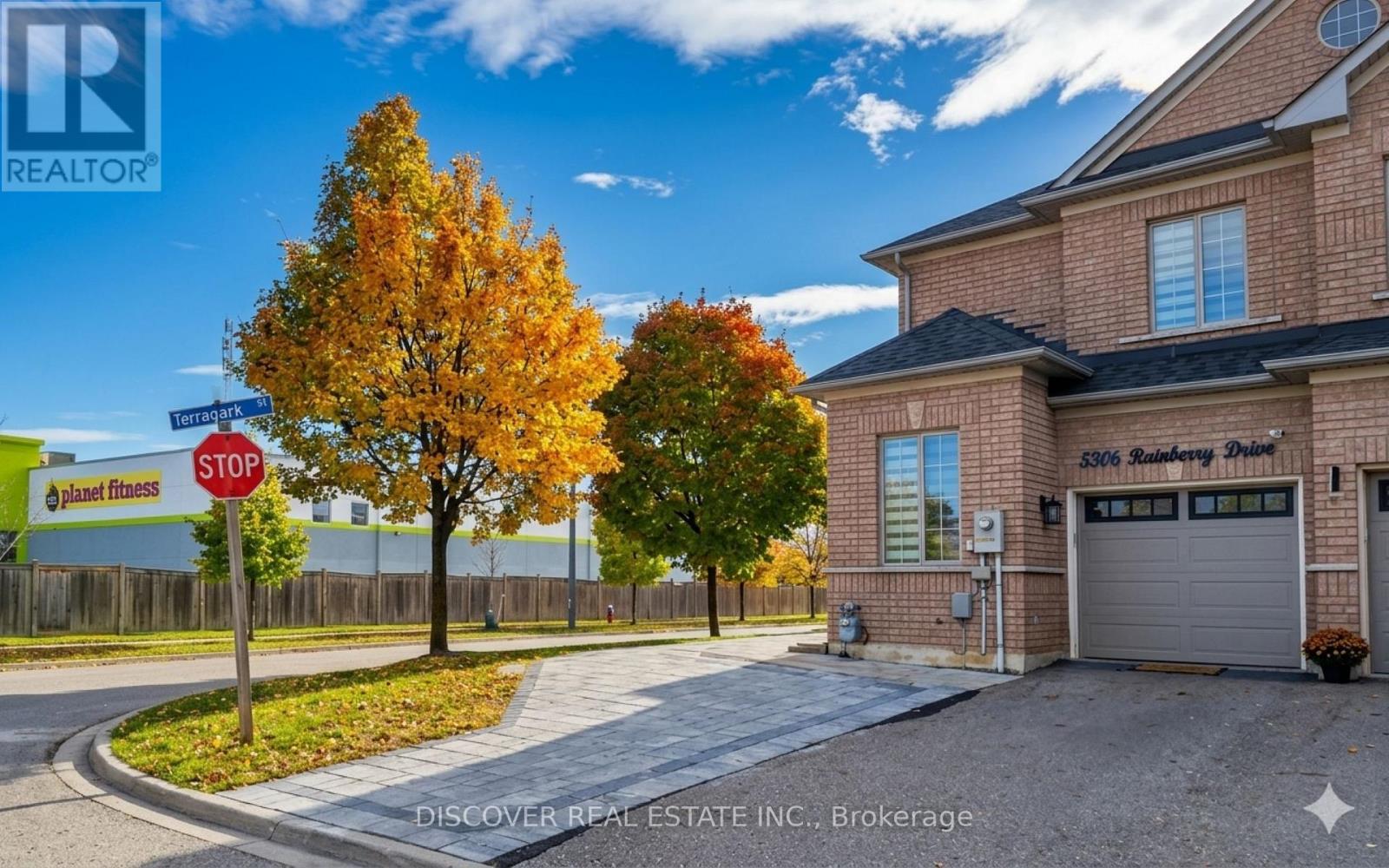5806 Rainberry Drive, Mississauga, Ontario  L5M 6S2 - Photo 25 - W13724184